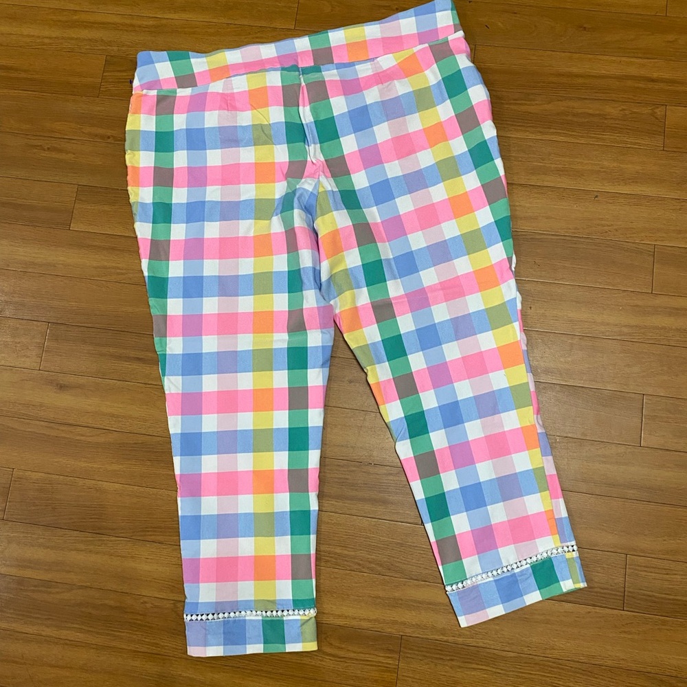 Crown & Ivy Multicolor Plaid Pants Capri | Size 22 - Picture 5 of 6